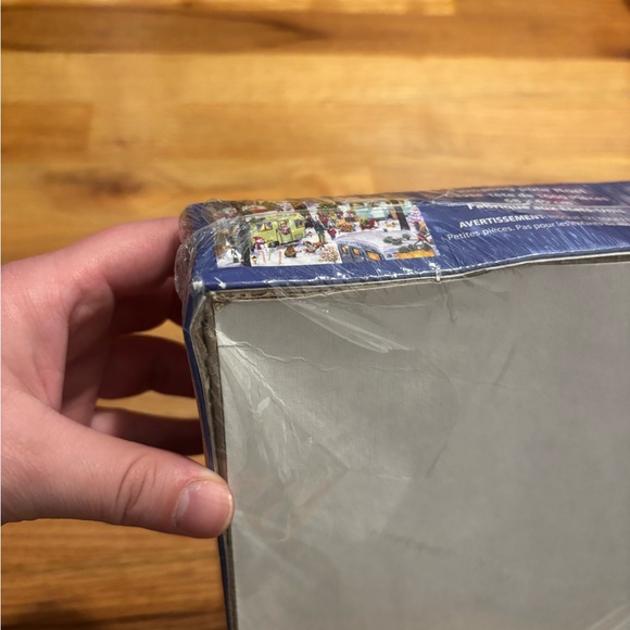 Vermont Christmas Company Camping for Christmas Puzzle - 1000 Pieces - Picture 5 of 5